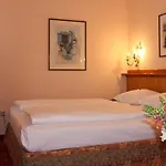 Aurbacher Hof Gmbh Hotel Munich