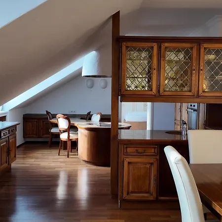 Otel Aurbacher Hof Gmbh