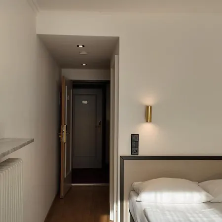 Aurbacher Hof Gmbh Münih