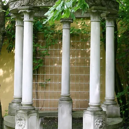 Hotel Aurbacher Hof Gmbh Munich