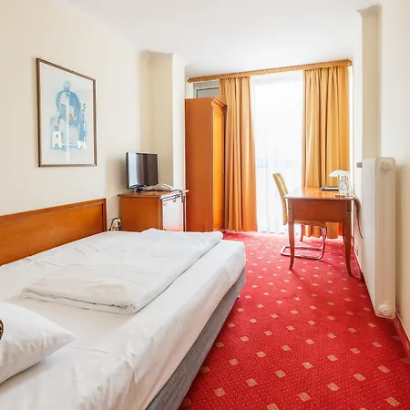 Aurbacher Hof Gmbh 3* Munich