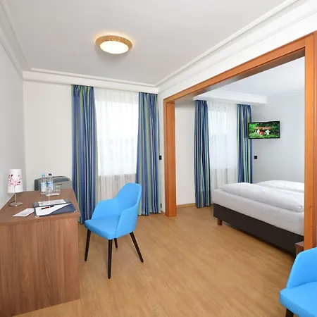 Aurbacher Hof Gmbh Munich