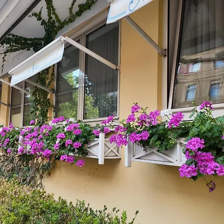 Aurbacher Hof Gmbh Hotel 3*