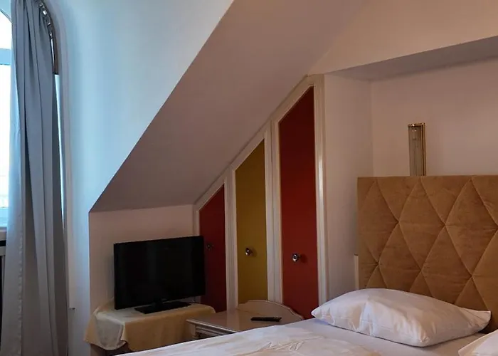 Aurbacher Hof Gmbh München