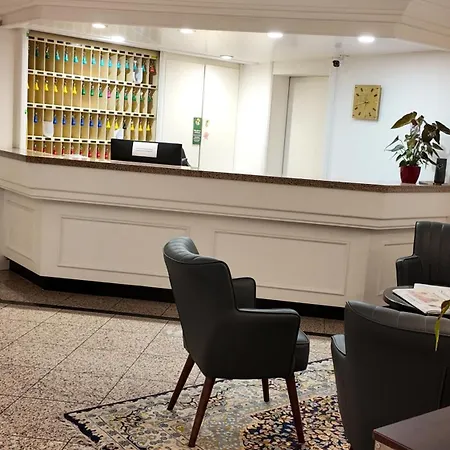 Aurbacher Hof Gmbh 酒店