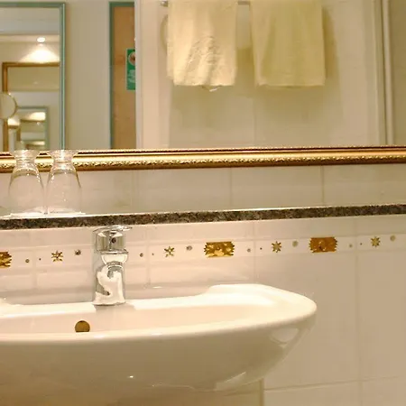 فندق Aurbacher Hof Gmbh 3*